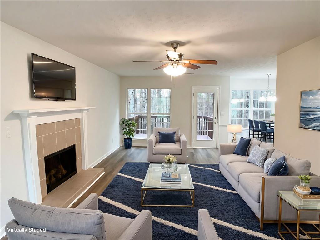 1426 River Falls View