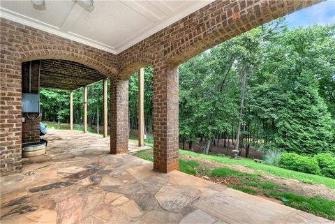 A home in Dahlonega