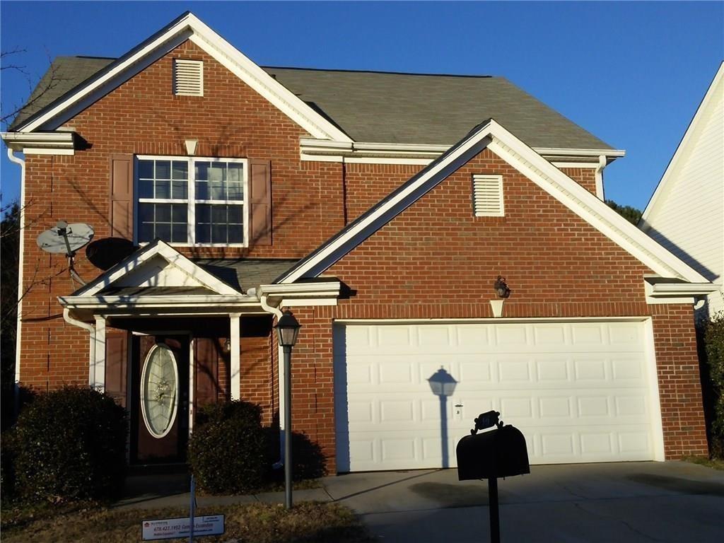Don't miss this opportunity. This home is very open, spacious and bright. It's a large kitchen with an opening to the family room. Laminated floors in the main level and the hall upstairs, new paint, new wood stairs. Quiet neighborhood with a swimming pool, tennis court and a highly rate school district.