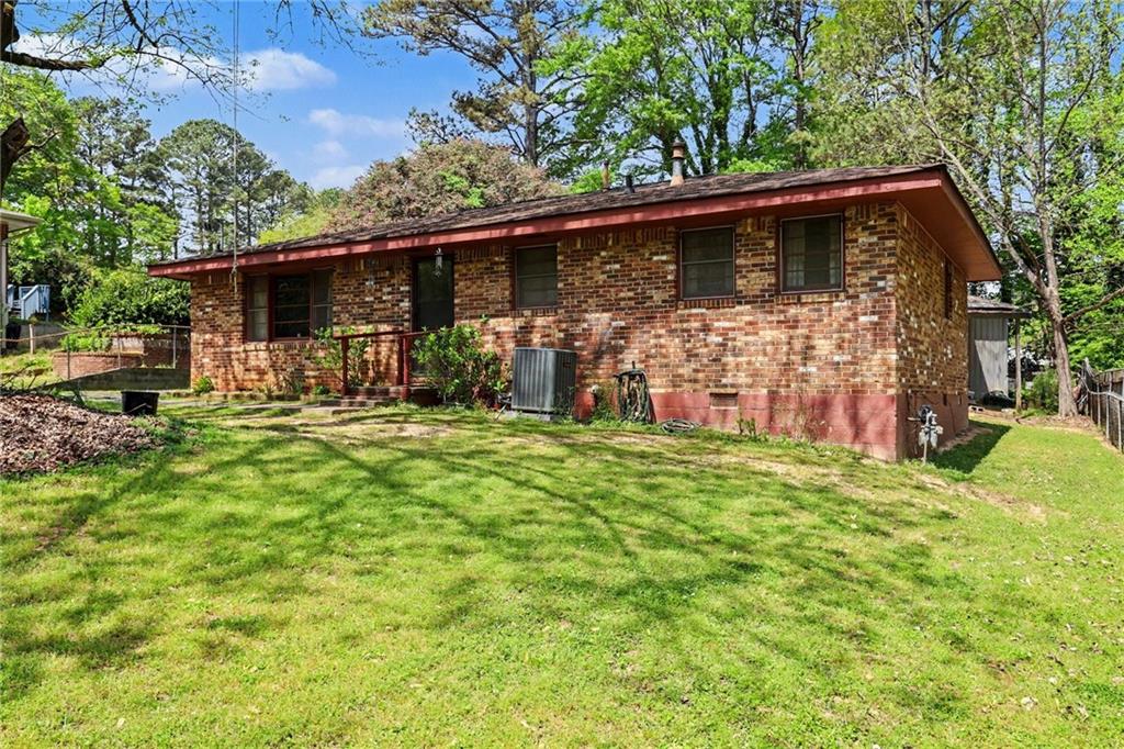 7019 Lakeview Lane