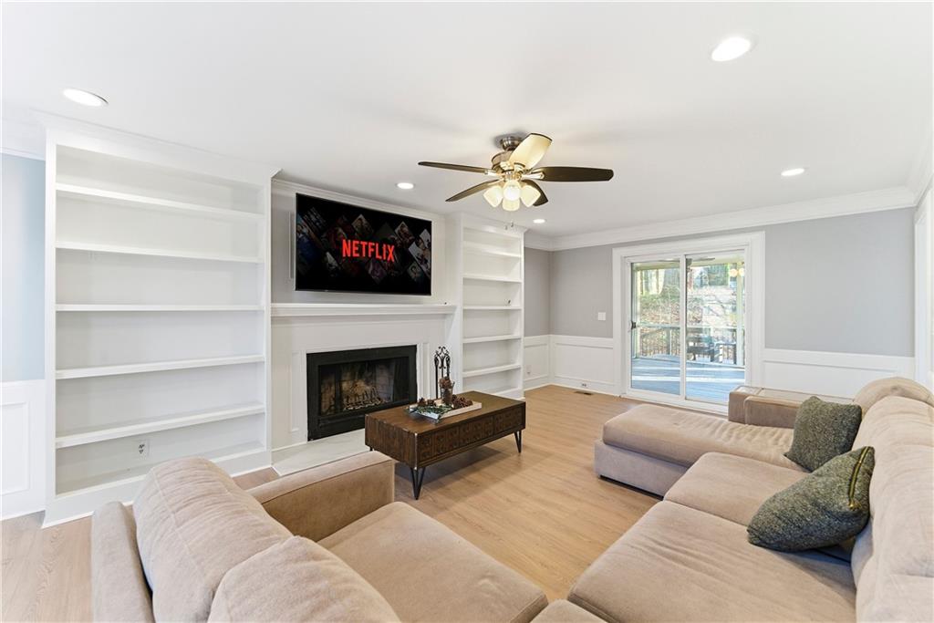 4806 Lismoor Trace SW