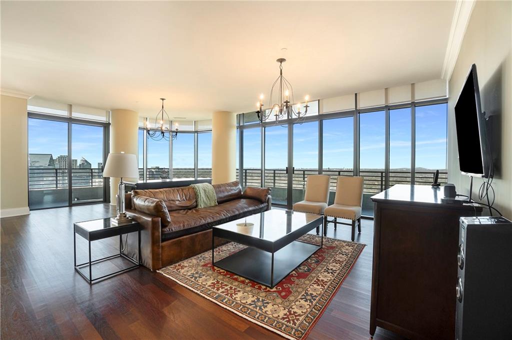 750 Park Avenue NE 30W