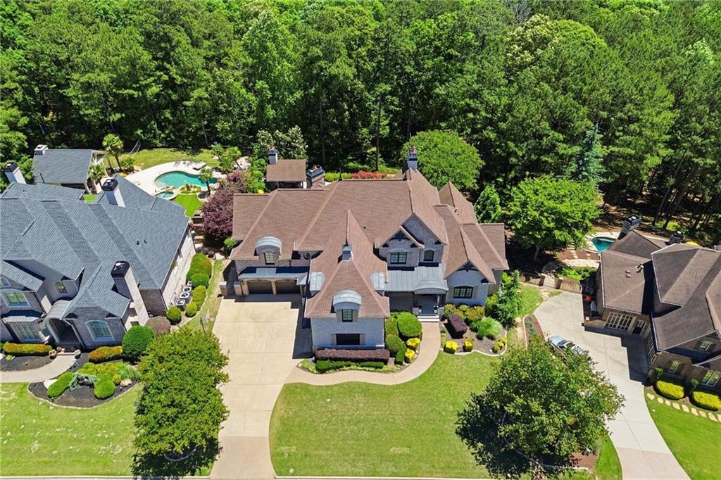 521 Gold Shore Lane
