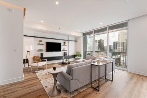 Condo For Sale - 950 W Peachtree Street #1309<br/> Atlanta, GA 30309