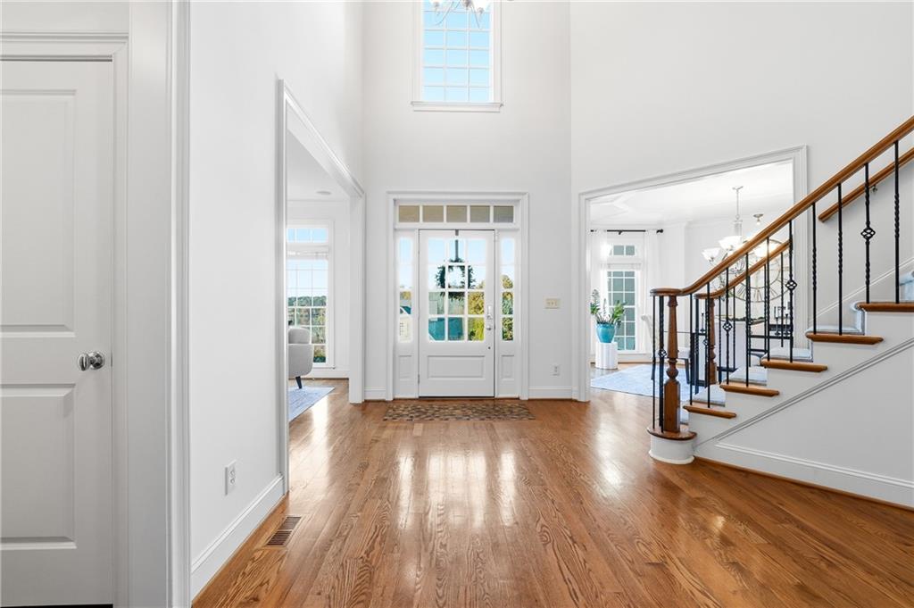 2347 Lake Ridge Terrace