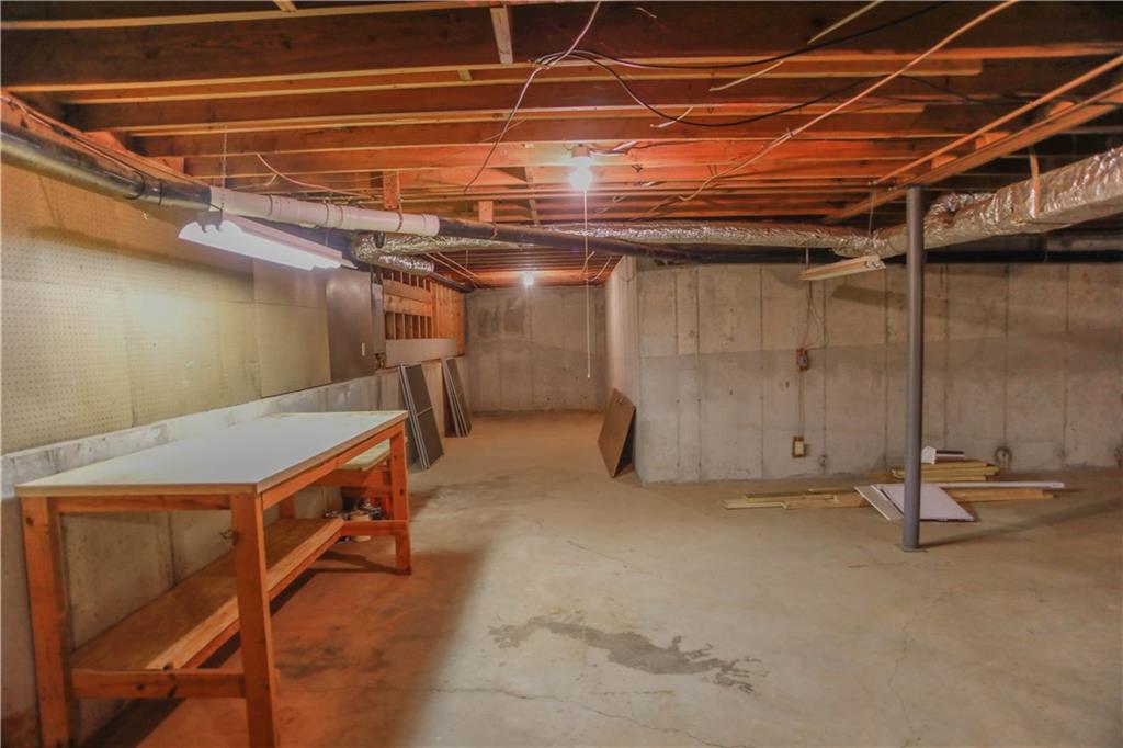 4042 Shady Circle, Lilburn, Georgia image 31