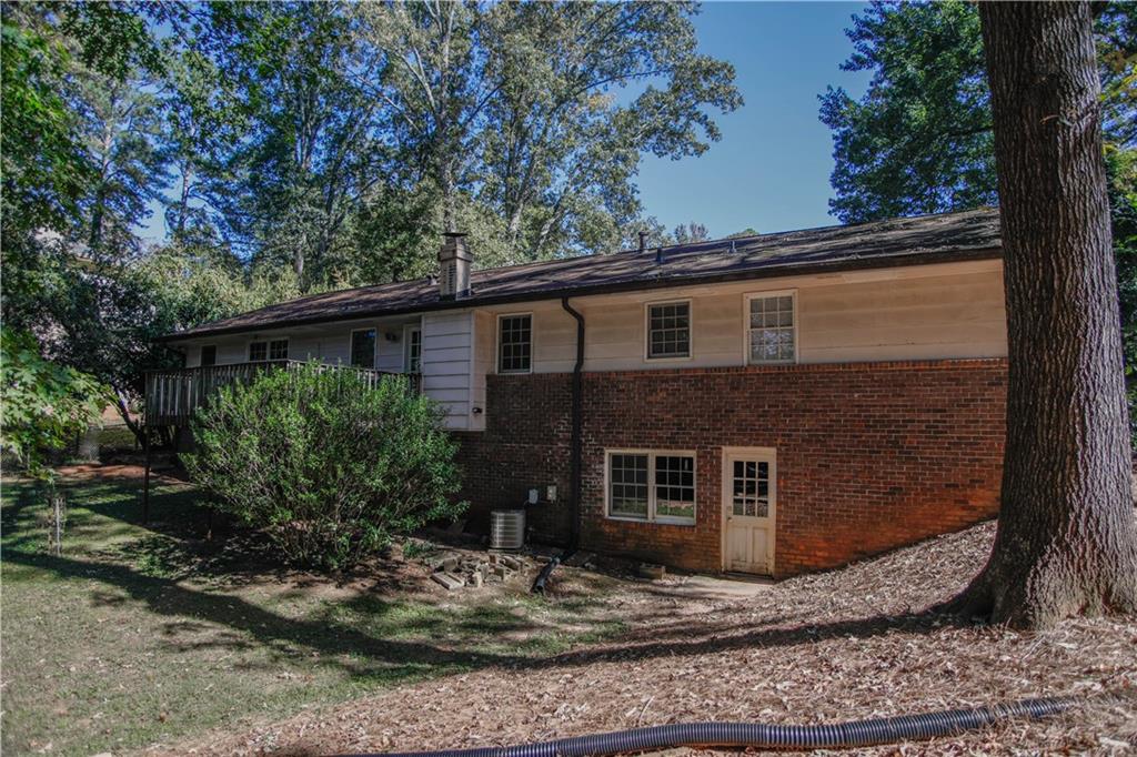 4042 Shady Circle, Lilburn, Georgia image 35