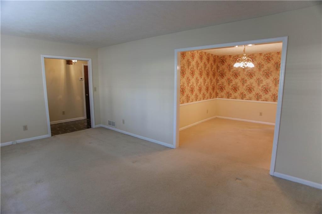 4042 Shady Circle, Lilburn, Georgia image 8