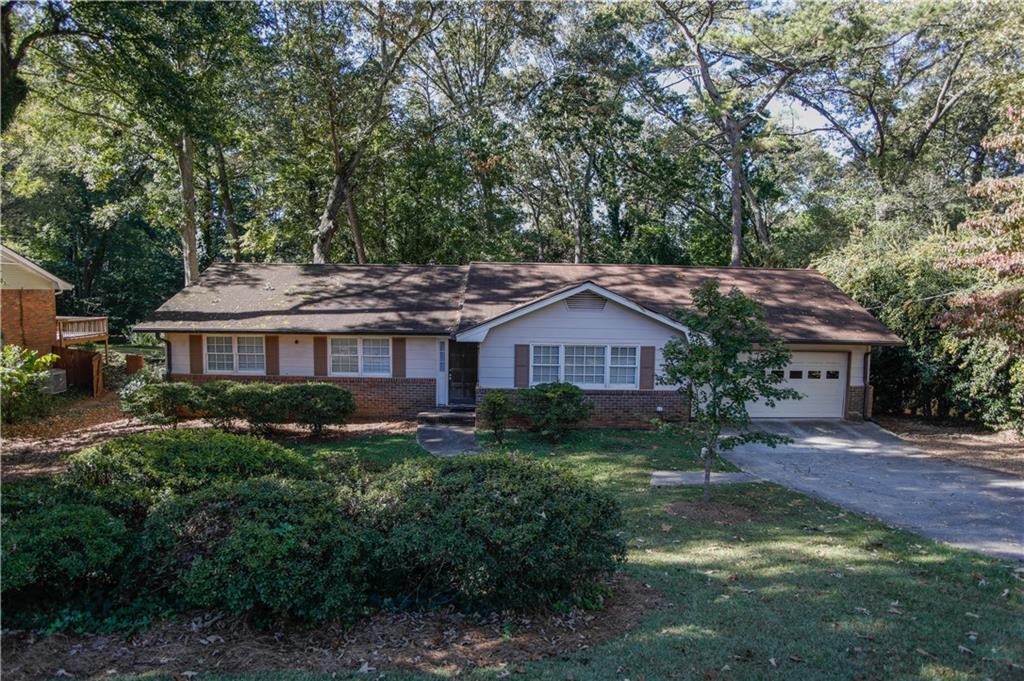 4042 Shady Circle, Lilburn, Georgia image 1