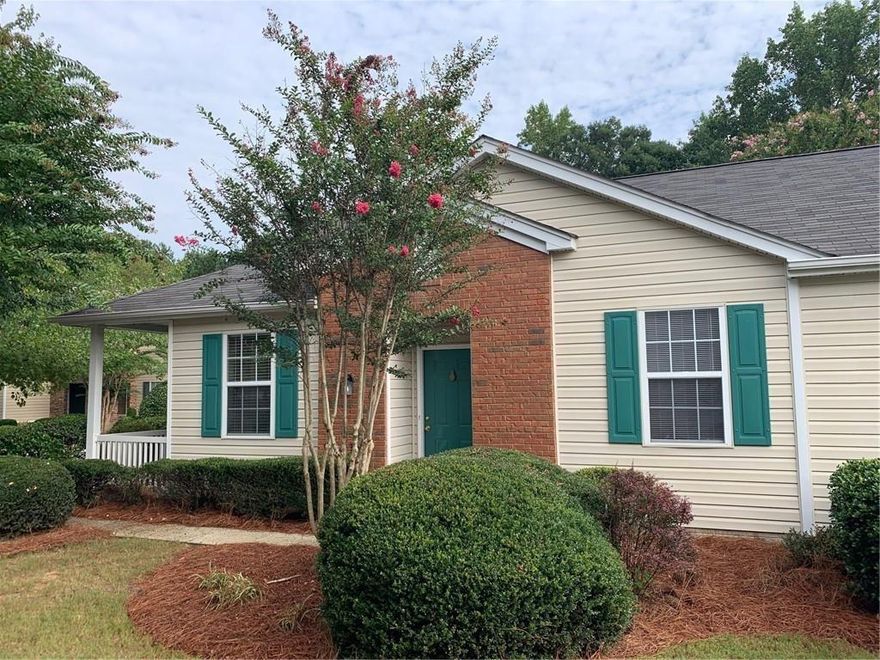 Rare One level single family in awesome location. 2 bedroom and 2 full bath. Minutes from 400 and excellent Cambridge schools, shopping, restaurants. Avalon, downtown Alpharetta, Halcyon, Costco all within 5 minutes. Great front porch off family room and ample fenced side yard off of the kitchen. Large 2 car garage.  new hot water heater, new range, new HVAC and new refrigerator, new washer and dryer! Hardwood Floor. Crown molding added to every room. Great, active, Swim,Tennis and basketball community. HOA take care of the lawn. Pool card is ready. The show will be available from 06/15.