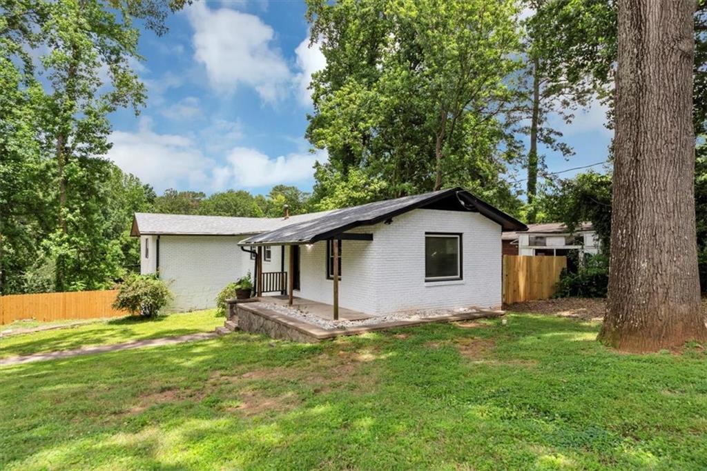 3807 Greenhill Drive