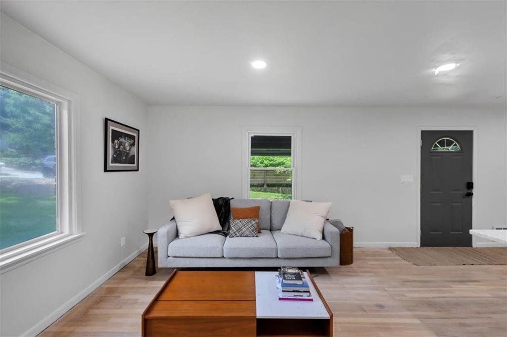 3807 Greenhill Drive