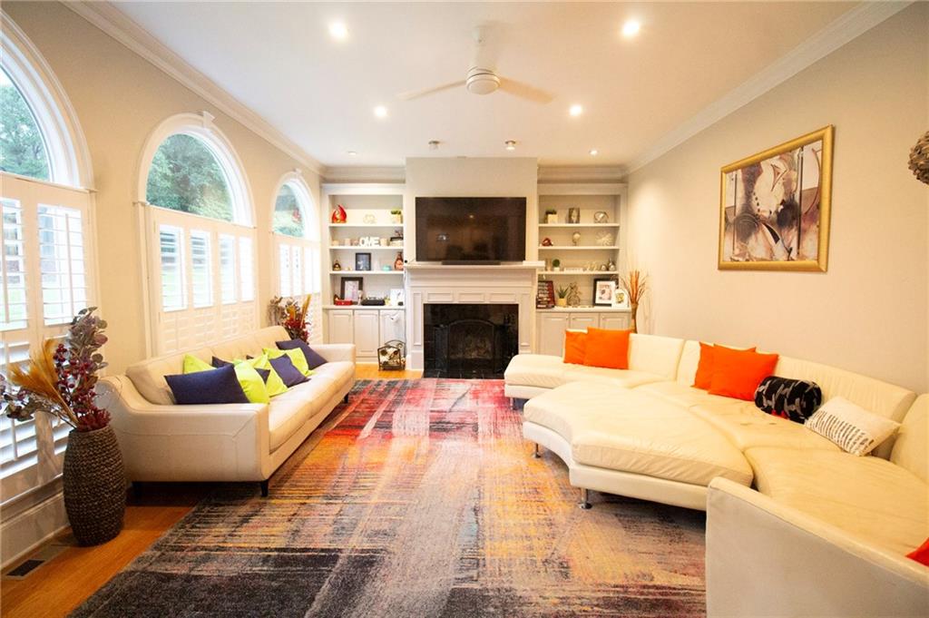 1205 Runnelwood Trl