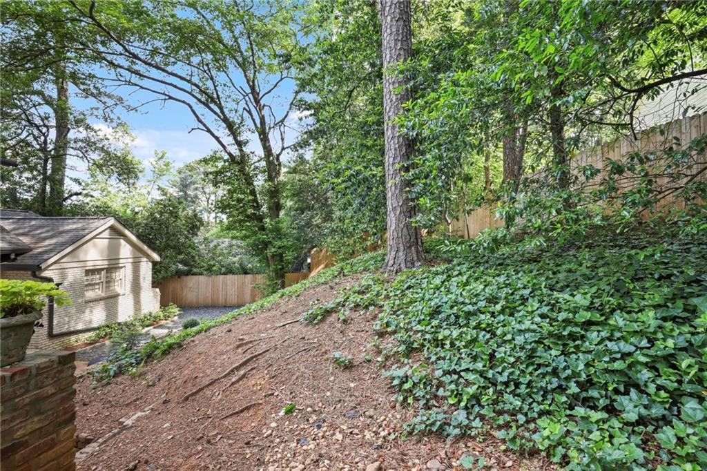 3251 Pinestream Road, Atlanta, Georgia image 48