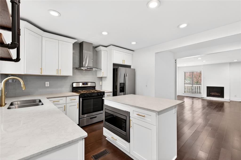 2226 Spring Walk Court