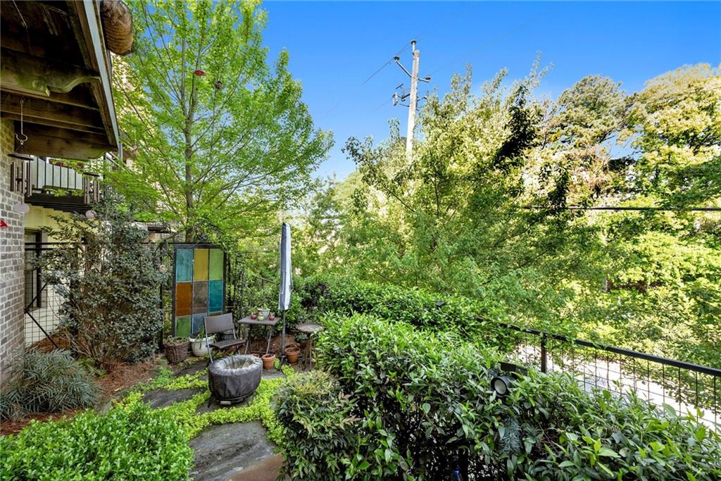 558 Bismark Road, Atlanta, Georgia image 37