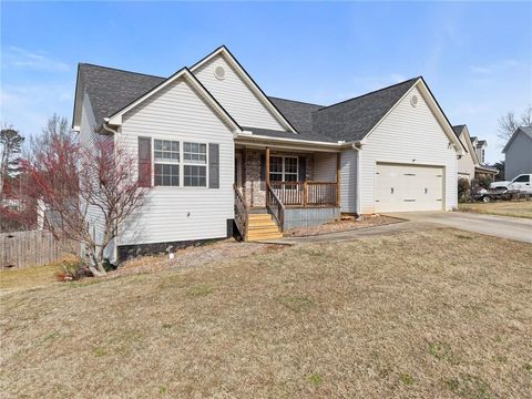 A home in Dawsonville