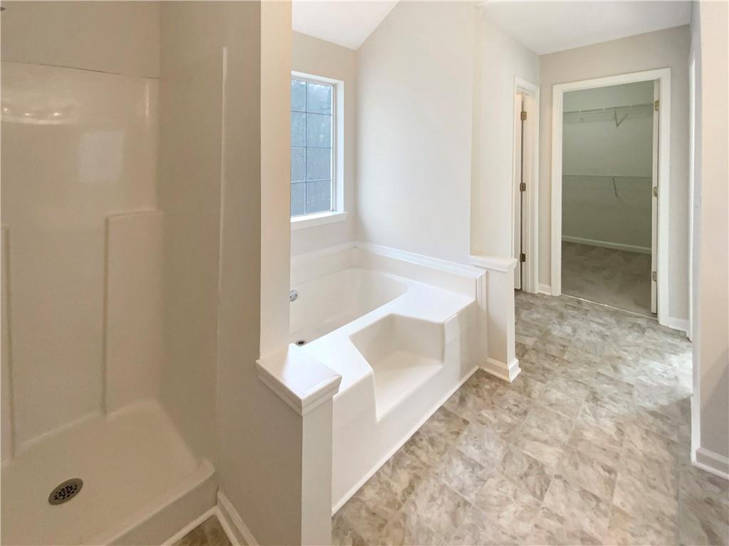 7045 Treeline Drive, Cumming, Georgia image 22