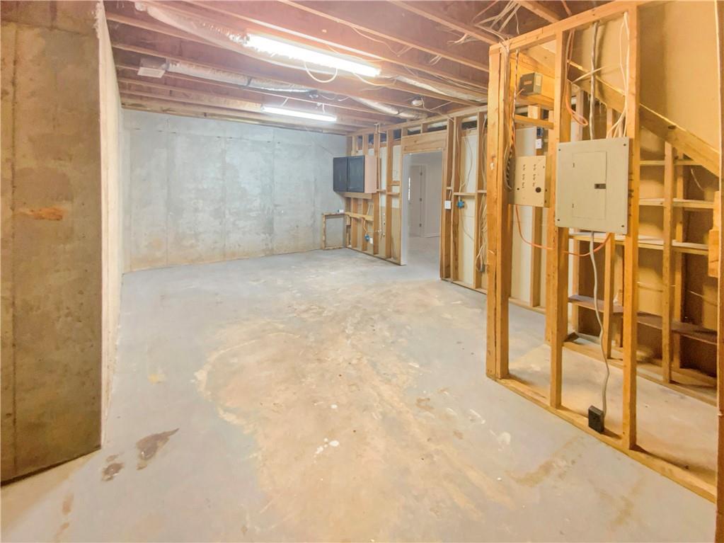 7045 Treeline Drive, Cumming, Georgia image 29