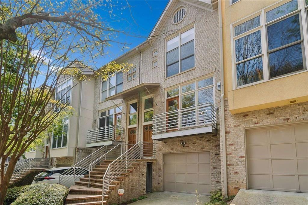 1327 Peachtree View NE