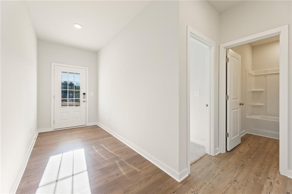5587 Rosehall Place, Atlanta, Georgia image 7