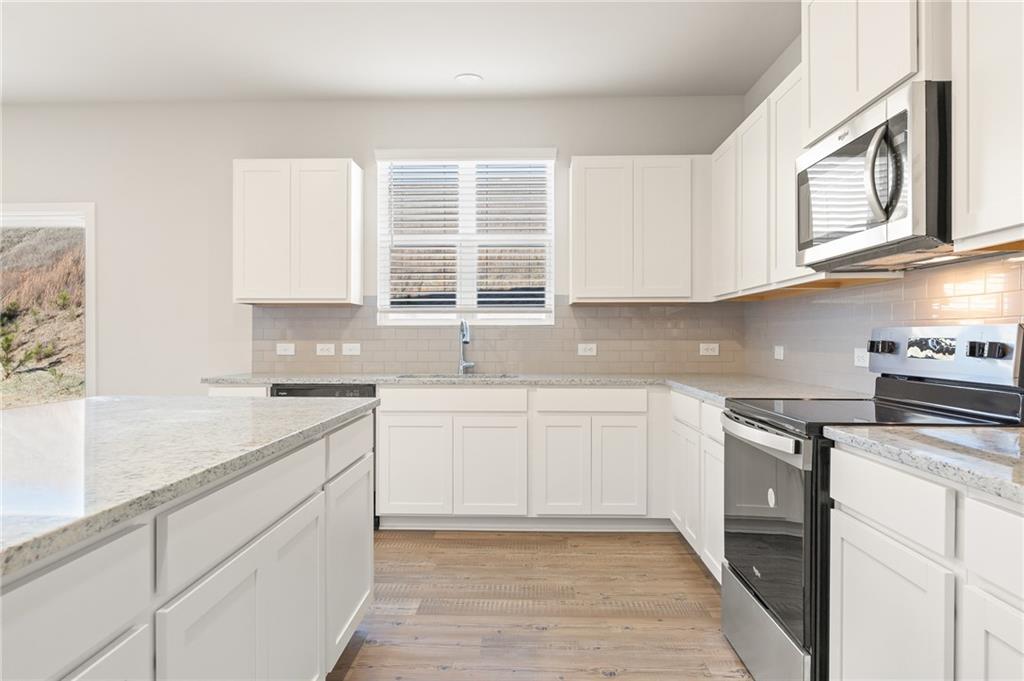 5587 Rosehall Place, Atlanta, Georgia image 12