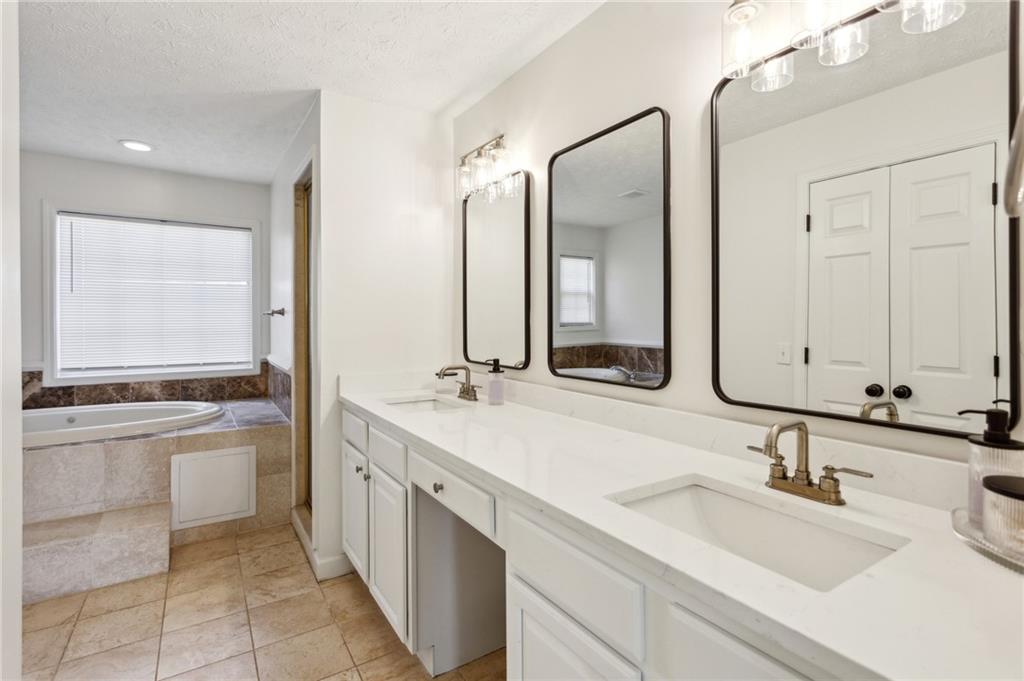 Eagle Point - Residential