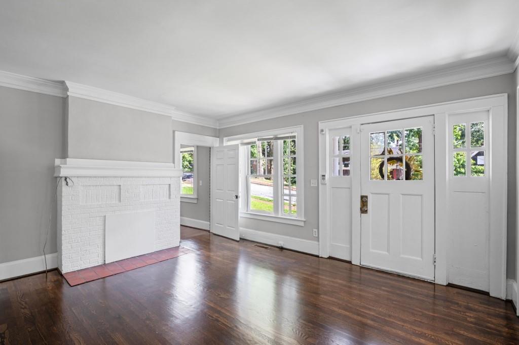 1585 Olympian Circle SW