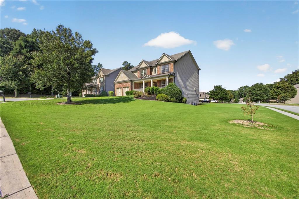 3952 Ivy Gate Drive