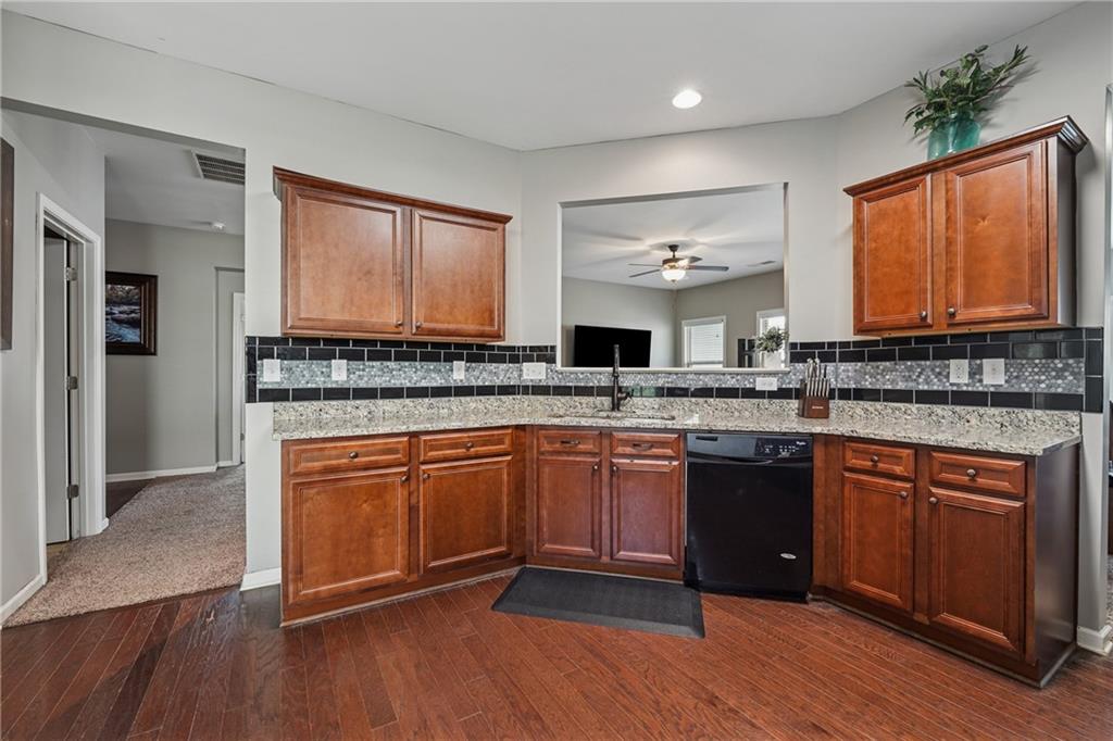4211 Spruce Trail, Gainesville, Georgia image 9