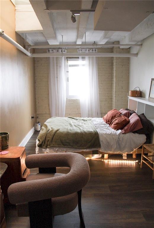 32 peachtree Street 1705