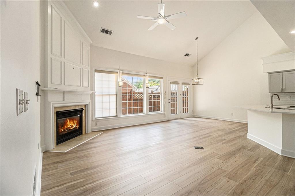 401 Wellwood Way