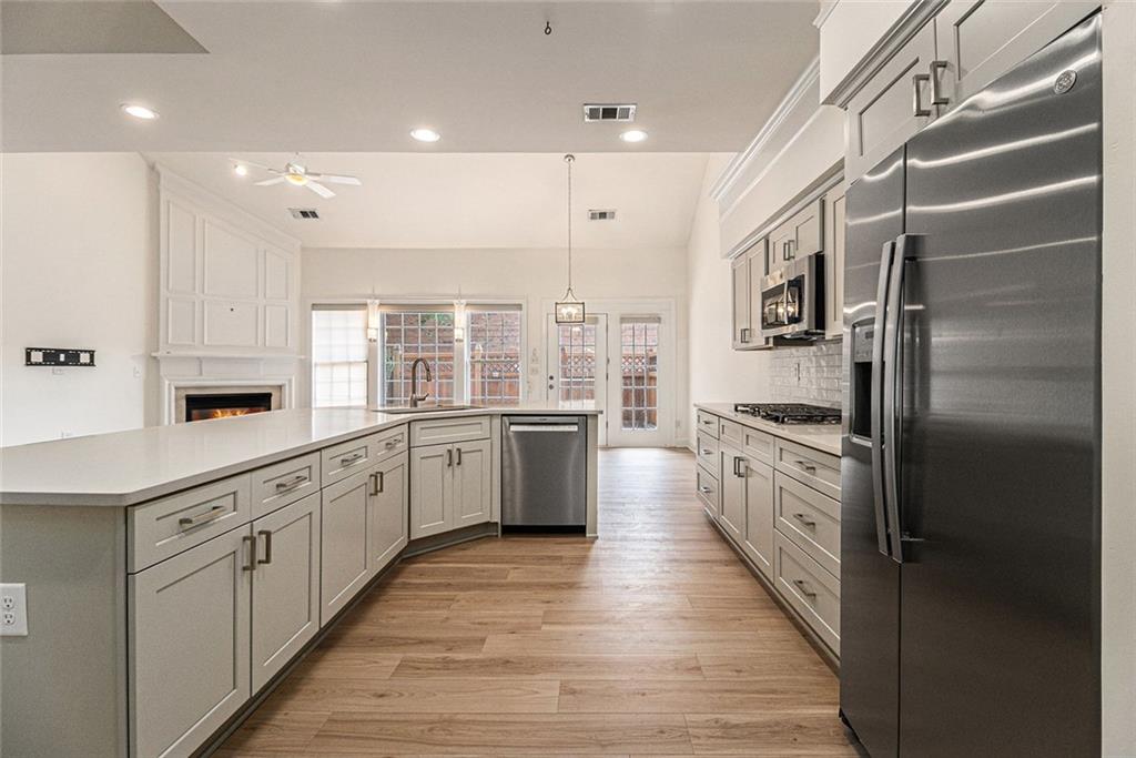401 Wellwood Way