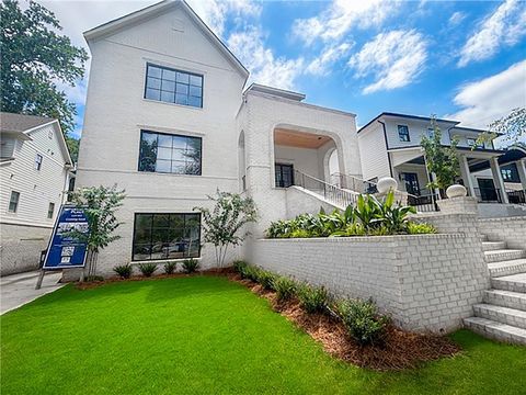 Photo of 1366 Wessyngton Road NE, Atlanta, GA 30306 (MLS # 7653150)