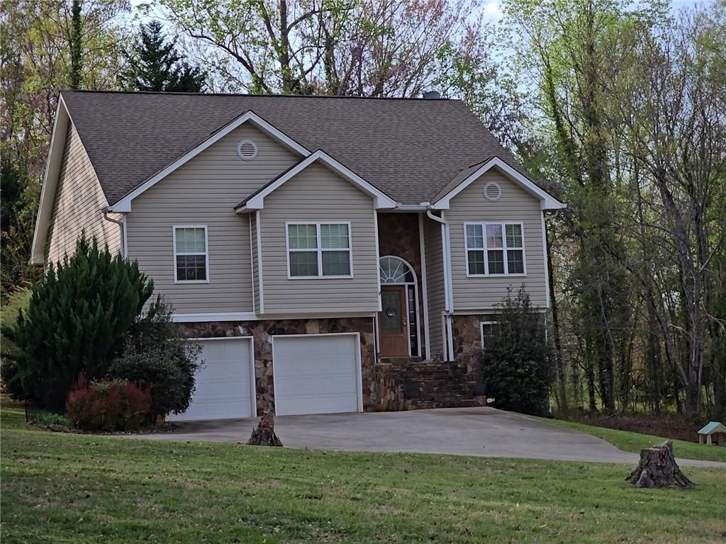 147 Crest Winds Drive, Clarkesville, Georgia image 1