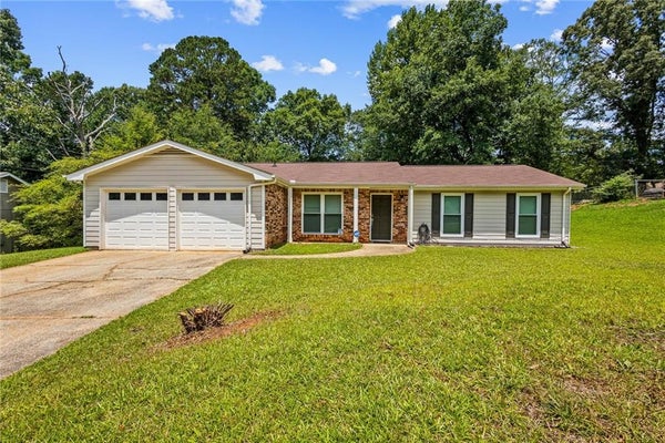 3926 DALHOUISE LN, DECATUR, GA 30034 - Image 03bc4334caad0bfc34cc33cb84132785/89807049