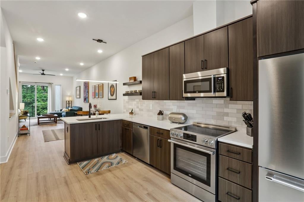 2199 Lenox Road NE 11