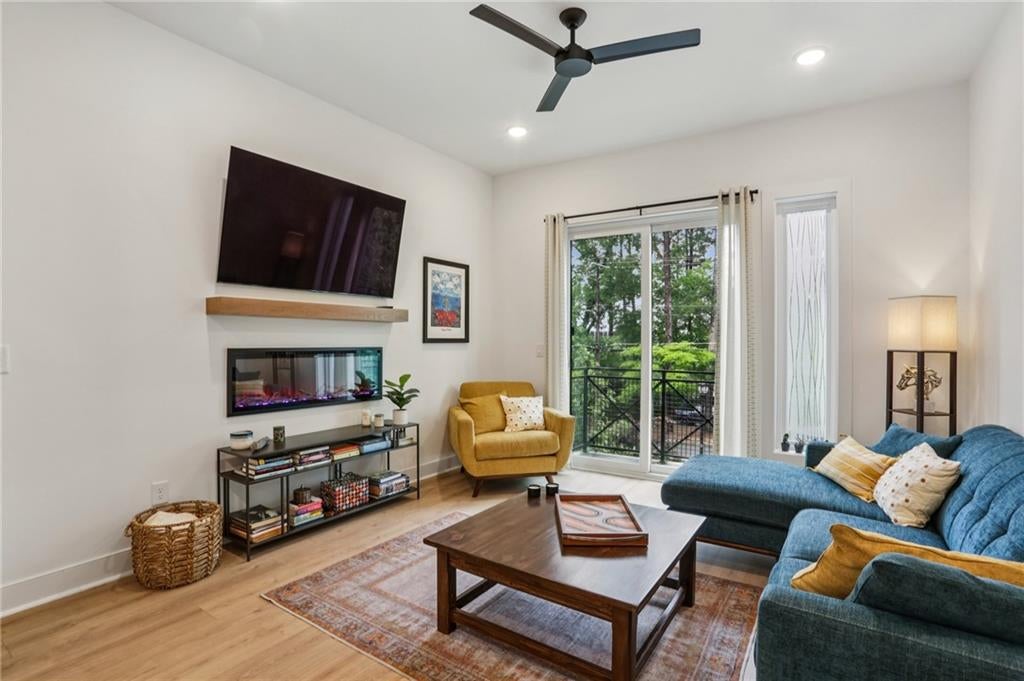 2199 Lenox Road NE 11