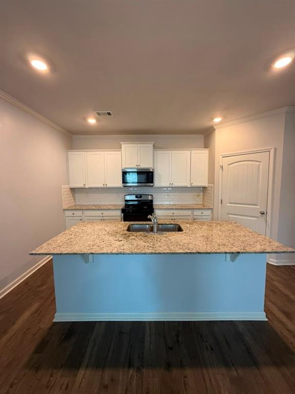 7481 Hawk Tail Way
