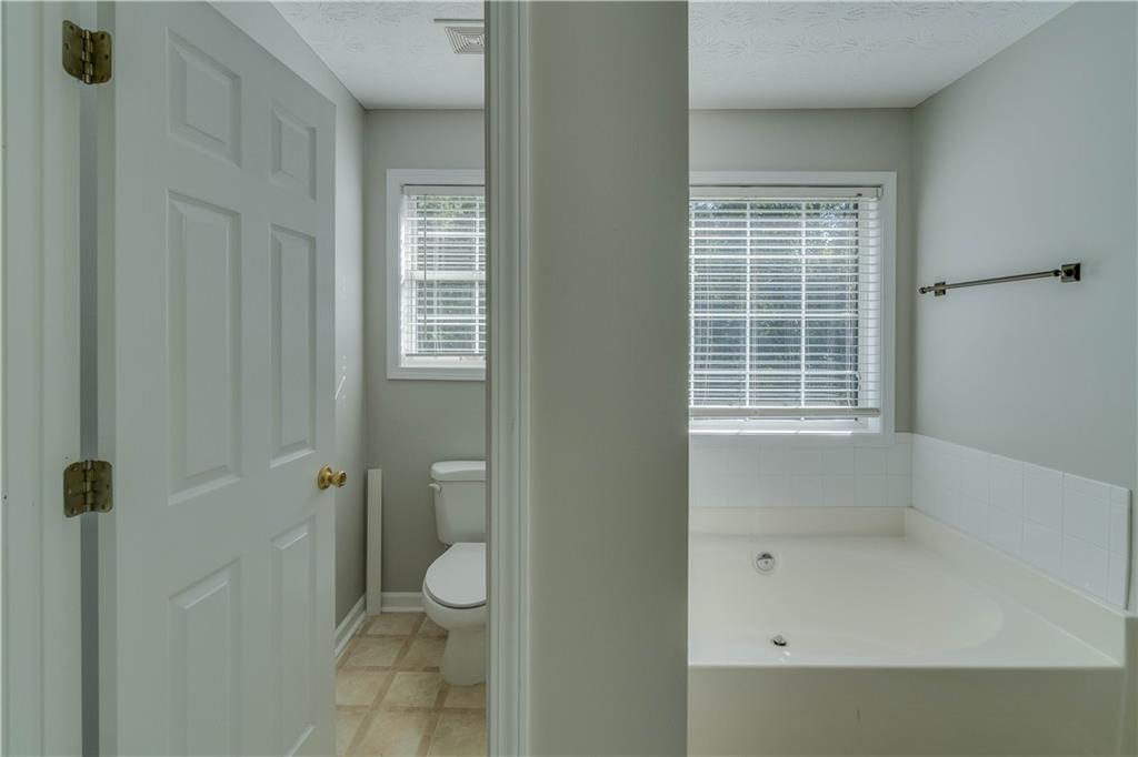 981 Charles Hall Drive, Dacula, Georgia image 18