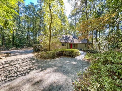 Photo of 6480 Burdett Drive, Sandy Springs, GA 30328 (MLS # 7586345)
