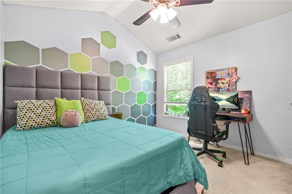 1326 Castleberry Drive, Buford, Georgia image 28