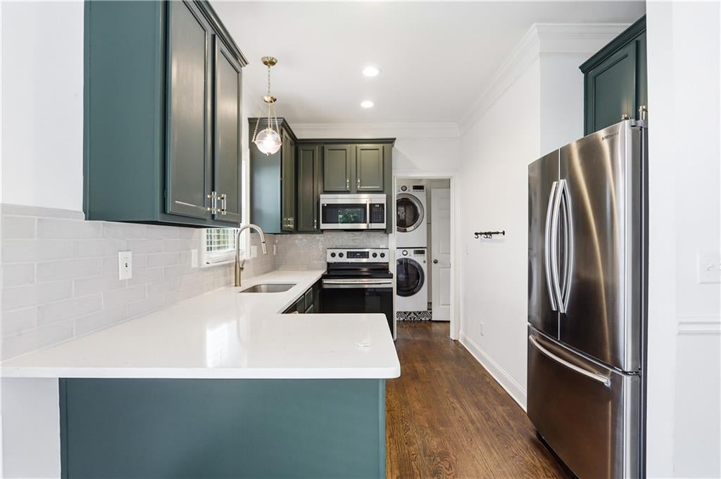 64 Bass Street SE