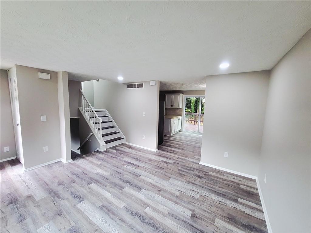 726 Lawndale Court