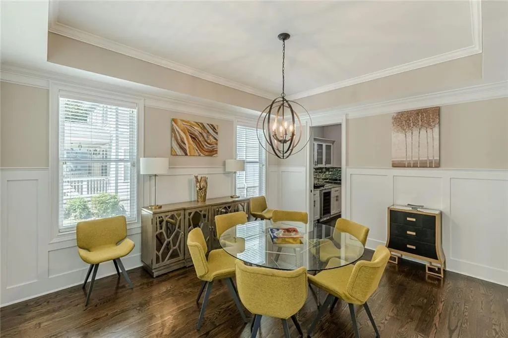 Atlanta, Georgia 30316, United States, 5 Bedrooms Bedrooms, ,4 BathroomsBathrooms,Residential,Pending,250957