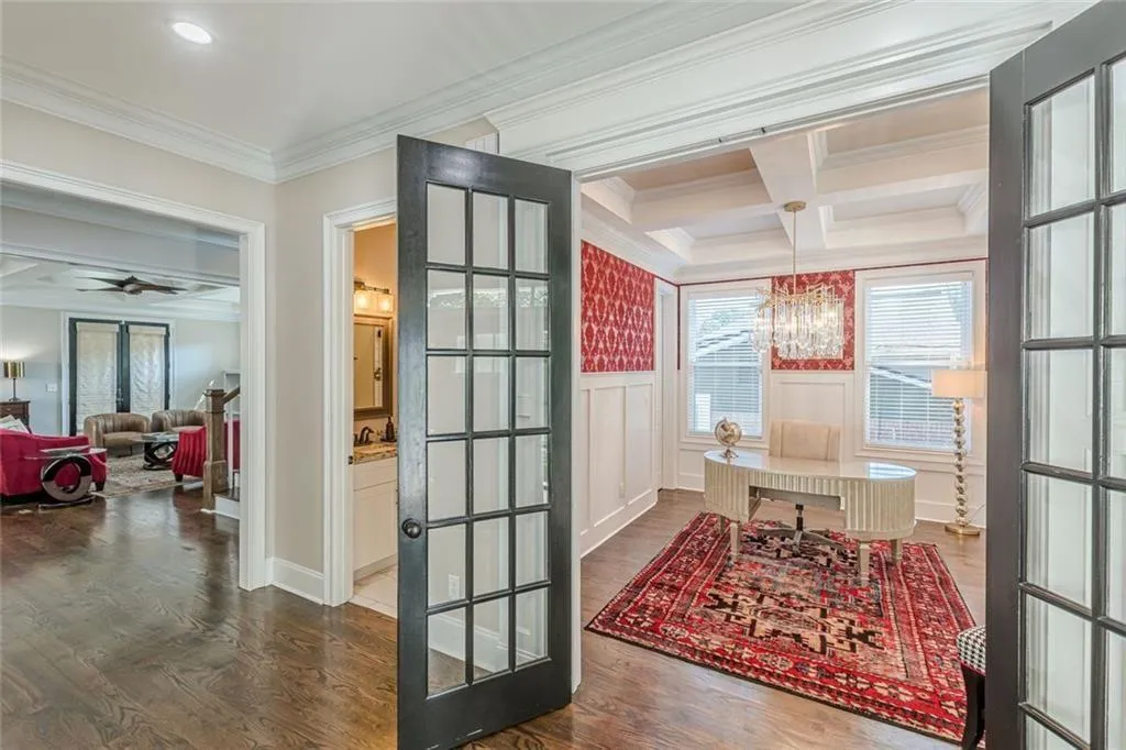 Atlanta, Georgia 30316, United States, 5 Bedrooms Bedrooms, ,4 BathroomsBathrooms,Residential,Pending,250957