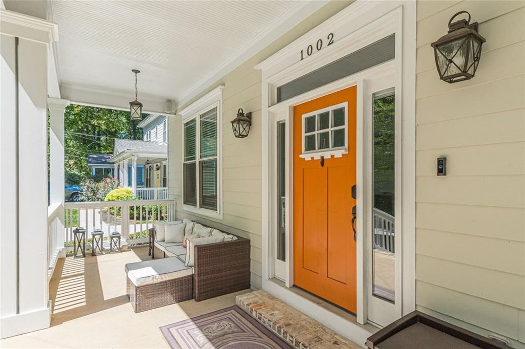 1002 Custer Avenue SE