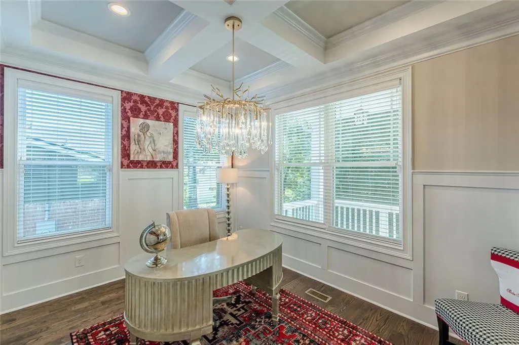 Atlanta, Georgia 30316, United States, 5 Bedrooms Bedrooms, ,4 BathroomsBathrooms,Residential,Pending,250957