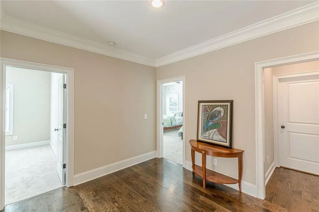 Atlanta, Georgia 30316, United States, 5 Bedrooms Bedrooms, ,4 BathroomsBathrooms,Residential,Pending,250957