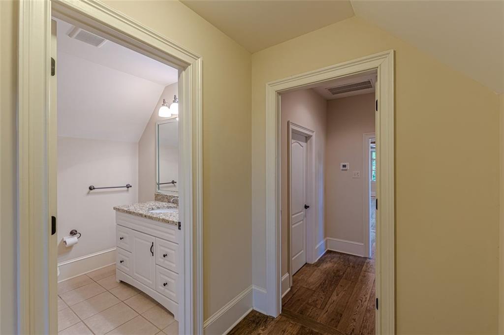 111 Forest Overlook Drive, Forsyth, Georgia image 21